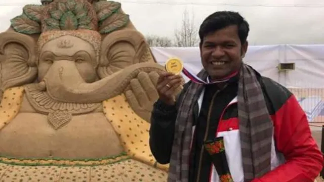 କୋଭିଡ୍ ପଜିଟିଭ୍ ଚିହ୍ନଟ ହେଲେ ବାଲୁକାଶିଳ୍ପୀ ସୁଦର୍ଶନ ପଟ୍ଟନାୟକ । ଟୁଇଟ୍ କରି ଆଶୁ ଆରୋଗ୍ୟ କାମନା କଲେ ମୁଖ୍ୟମନ୍ତ୍ରୀ ।