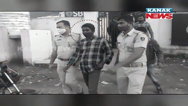 ବ୍ୟାଙ୍କ ଲୁଟର ଡେମୋ ଦେଖାଇଲା ଅଭିଯୁକ୍ତ: ନଭେମ୍ବର ୩୦ରେ କେମିତି କରିଥିଲା ସୁନା ଲୁଟ୍, କେଉଁଠୁ ଆଣିଥିଲା ଲକର ଚାବି ରଖିଲା ଜବାବ?