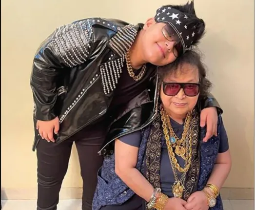 ସଂଗୀତ ପ୍ରେମରେ ବାପି ଦା’ଙ୍କ ପୂରା ପରିବାର । ବାପି ଦା’ଙ୍କ ନାତି ଜଣେ ରକ୍ ଷ୍ଟାର୍