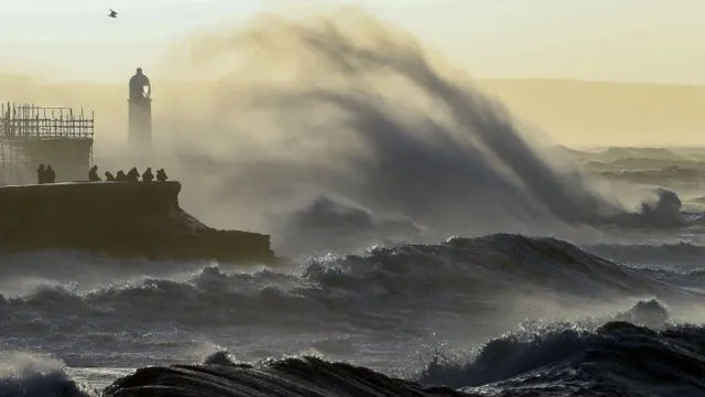 ୟୁରୋପରେ ସାମୁଦ୍ରିକ ଝଡ଼ ୟୁନିସର ତାଣ୍ଡବ । ୧୫ଜଣଙ୍କ ମୃତ୍ୟୁ ।