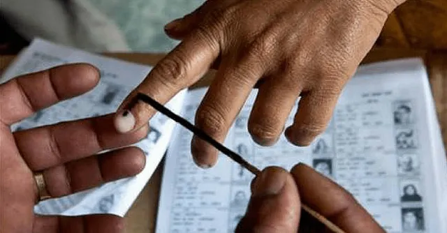 କାହିଁକି ଭୋଟରଙ୍କ ହାତରେ ଲଗାଯାଏ ନୀଳ ସ୍ୟାହି? ଗୋଟିଏ ଲିଟର ନୀଳ ସ୍ୟାହିର ଦାମ ଜାଣିଛନ୍ତି କି?