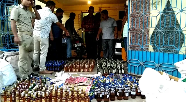 ନିର୍ବାଚନ ସମୟରେ ଦିଗପହଣ୍ଡିରୁ ନକଲି ମଦ ଜବତ, ୨ଜଣ ଗିରଫ