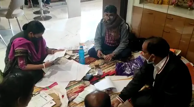 ଭିଜିଲାନ୍ସ ଜାଲରେ ସମ୍ବଲପୁର ବିଦ୍ୟୁତ ବିଭାଗର ମୁଖ୍ୟ ଯନ୍ତ୍ରୀ : ଆୟ ବହିର୍ଭୁତ ସମ୍ପତି ଠୁଳ ଅଭିଯୋଗରେ ସୁନୀଲ ପଣ୍ଡାଙ୍କ ଘରେ ରେଡ୍