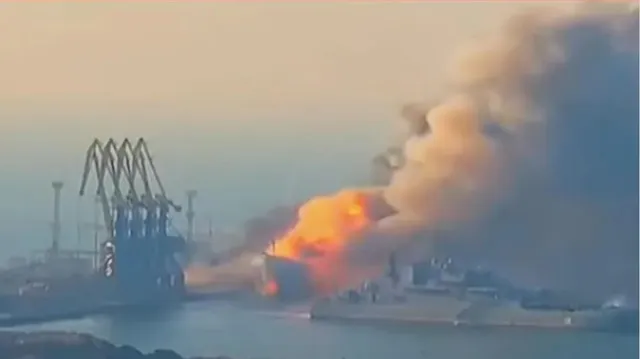 ବ୍ଲାକ୍ ସି’ରେ ଜଳୁଛି ଋଷୀୟ ଯୁଦ୍ଧପୋତ । ‘ମୋସ୍କଭା’ ହେବ କି ବିଶ୍ୱଯୁଦ୍ଧର କାରଣ?