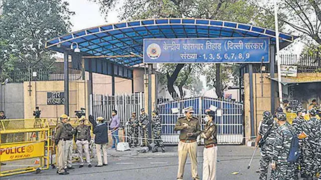 ତିହାର ଜେଲରେ ପୁଣି ହିଂସା । ୧୫ କଏଦୀ ଗୁରୁତର ।