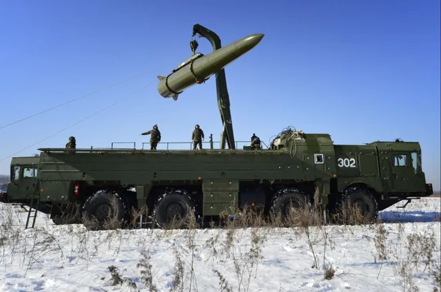 ୟୁକ୍ରେନ ସୀମାରେ ନ୍ୟୁକ୍ଲିୟର ବମ୍ବର । କ୍ଷୋଭ ପ୍ରକାଶ କଲେ ଜେଲେନସ୍କି