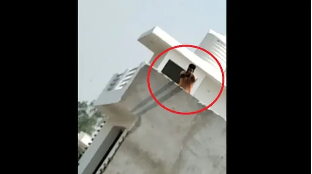 ଡିଜେକୁ ନେଇ ବିବାଦ, କନ୍ୟାପକ୍ଷ ଉପରେ ଗୁଳି ଚଳାଇଲା ବର । ୫୦ ବର୍ଷୀୟ ବୃଦ୍ଧଙ୍କ ମୃତ୍ୟୁ । ପଢନ୍ତୁ ପୂରା ଘଟଣା ...