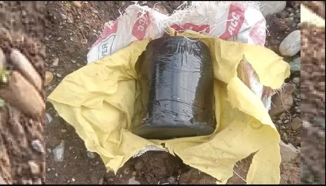 ପଞ୍ଜାବ ପୁଲିସକୁ ବଡ଼ ସଫଳତା । ଭାରତ-ପାକିସ୍ତାନ ନିକଟରୁ ସାଢେ ୩ କିଲୋ ଆରଡିଏକ୍ସ ଜବତ କଲା ପୁଲିସ୍ । ପଞ୍ଜାବକୁ ଦୋହଲାଇବା ପାଇଁ ହୋଇଥିଲା ବଡ଼ ଧରଣର ଷଡ଼ଯନ୍ତ୍ର 