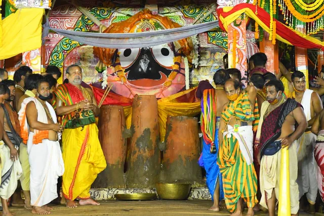 ଅଧର ପଣା ନୀତି ହୁଏ କାହିଁକି? ଜାଣନ୍ତୁ ଏହାର ମାହାତ୍ମ୍ୟ...