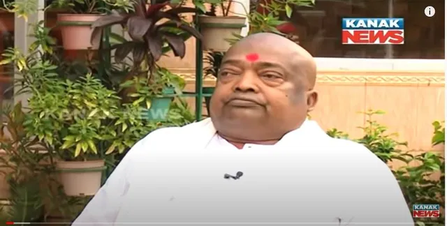 ବିବାଦୀୟ କୋଟିଆକୁ ନେଇ ମୁହଁଖୋଲିଲେ ପଦ୍ମଶ୍ରୀ ବାବା ବଳିଆ। କୋଟିଆରେ ରାଜ୍ୟ ସରକାରଙ୍କ ପଦକ୍ଷେପକୁ ନେଇ ମୁଖ୍ୟମନ୍ତ୍ରୀଙ୍କୁ ପ୍ରଶଂସା।