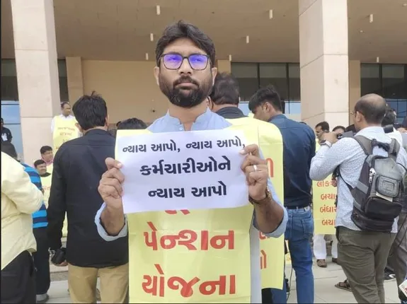 ଗୁଜରାଟ ବିଧାନସଭାରେ କଂଗ୍ରେସ ବିଧାୟକଙ୍କ ହଙ୍ଗାମା, ୧୪ ବିଧାୟକଙ୍କୁ ନିଲମ୍ବନ କଲେ ବାଚସ୍ପତି