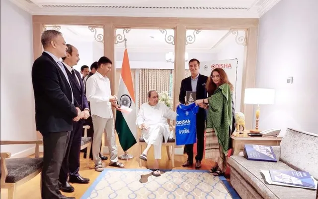 ବେଙ୍ଗାଲୁରୁରେ ଓଡ଼ିଶା ଇନଭେଷ୍ଟର୍ସ ମିଟ୍। କର୍ପୋରେଟ୍ ଟାଇକୁନଙ୍କ ସହ ମୁଖ୍ୟମନ୍ତ୍ରୀ କରୁଛନ୍ତି ୱାନ ଟୁ ୱାନ ଆଲୋଚନା।