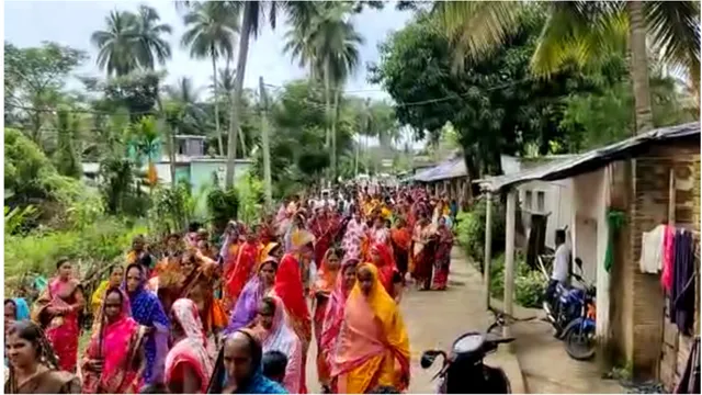 ଧଳା ଜହର ବିରୋଧରେ ତାତିଲେ ସାହସପୁର ସାହସୀ ମହିଳା: ଏକାଠି ହୋଇ ଶହଶହ ମହିଳାଙ୍କ ପ୍ରତିବାଦ 