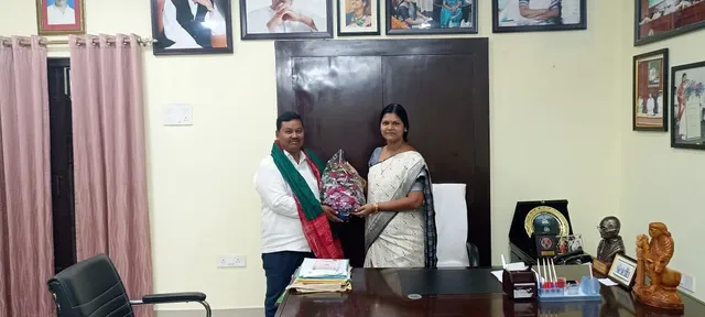 ରାଜୁ ଘିବେଲାଙ୍କୁ ବିଜେଡି ରାଜ୍ୟ ସମ୍ପାଦକ ଦାୟିତ୍ୱ । ୨୦୧୯ରେ ସ୍ୱାଧୀନ ପ୍ରାର୍ଥୀ ଭାବେ ଲଢିଥିଲେ ରାଜୁ, କିଛି ଦିନ ପୂର୍ବେ ବିଜେଡିରେ ହୋଇଥିଲେ ସାମିଲ ।