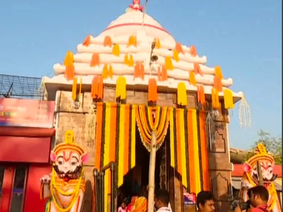 ପବିତ୍ର ଅଁଳା ନବମୀରେ ସାକ୍ଷୀଗୋପାଳ ମନ୍ଦିରରେ ଆଜି ରାଧା ପାଦ ଦର୍ଶନ । ଓଡିଆଣୀ ବେଶରେ ଭକ୍ତଙ୍କୁ ଦେବେ ଦର୍ଶନ