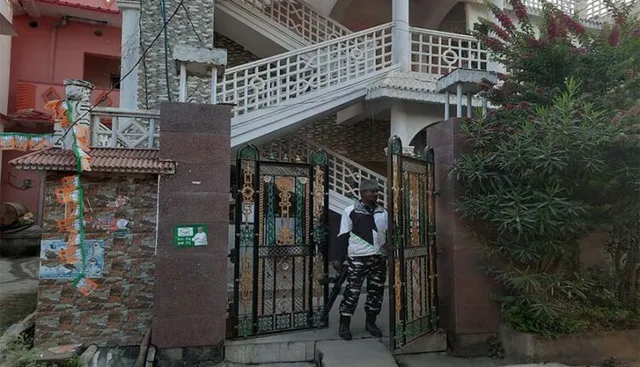 ପଦ୍ମପୁରରେ ରୋଚକ ହେଉଛି ରେଡ୍ ରାଜନୀତି : ଆଇଟି ଓ ଜିଏସଟି ଚଢ଼ାଉକୁ ନେଇ ବିଜେଡି-ବିଜେପି ଛକାପଞ୍ଝା