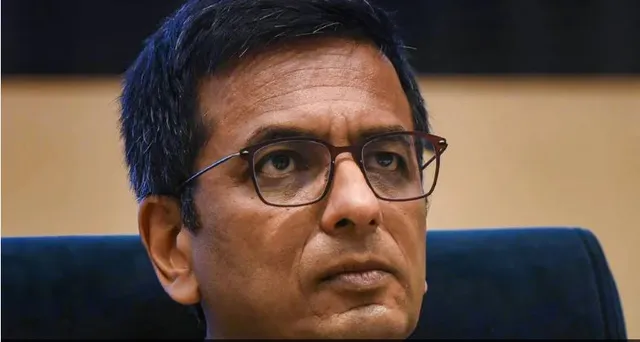 ଜଷ୍ଟିସ ଚନ୍ଦ୍ରଚୂଡଙ୍କ ମୁଖ୍ୟ ବିଚାରପତି ଭାବେ ଶପଥ ଉପରେ ରୋକ ନେଇ ଆବେଦନ ସୁପ୍ରିମକୋର୍ଟରେ ଖାରଜ।