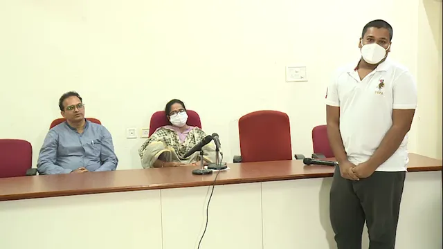 କିଡନୀ ଟ୍ରାନ୍ସପ୍ଲାଣ୍ଟ୍ ରୋଗୀ ଏବଂ ବରିଷ୍ଠ ଡାକ୍ତରଙ୍କ ମଧ୍ୟରେ ଆଲୋଚନା । ୯୦ ଜଣ ରୋଗୀଙ୍କ ସହ ସିଧାସଳଖ ଆଲୋଚନା କଲେ ଏସସିବି ମେଡିକାଲ କଲେଜ ଓ ହସ୍ପିଟାଲର ଡାକ୍ତର ।