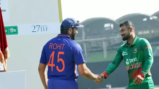 ଆଜିଠୁ ଭାରତ-ବାଂଲାଦେଶ ଦିନିକିଆ ମୁକାବିଲା । ସେର-ଇ-ବାଂଲା ଷ୍ଟାଡିୟମରେ ମୁହାଁମୁହିଁ ହେବେ ଦୁଇ ଦେଶ ।