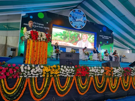 ବଲାଙ୍ଗିରରେ ଦୁଇଦିନିଆ ଜାତୀୟ ସ୍ତରୀୟ ଗୋପାଳନ ସମ୍ମିଳନୀ ଉଦଯାପିତ। ବୈଷୟିକ ଜ୍ଞାନକୌଶଳ ମାଧ୍ୟମରେ ଉତ୍ପାଦନ ବୃଦ୍ଧି ଉପରେ ଗୁରୁତ୍ଵାରୋପ।