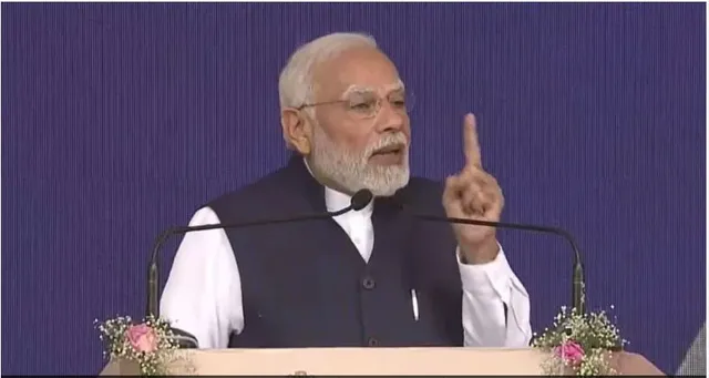 ‘ଅର୍ଥବ୍ୟବସ୍ଥାକୁ ବର୍ବାଦ କରିବାକୁ ଚାହୁଁଛନ୍ତି କିଛି ଦଳ’, ମାଗଣାକୁ ନେଇ ରାଜନୀତି ପ୍ରସଙ୍ଗରେ ପ୍ରଧାନମନ୍ତ୍ରୀଙ୍କ ଟାର୍ଗେଟ ।