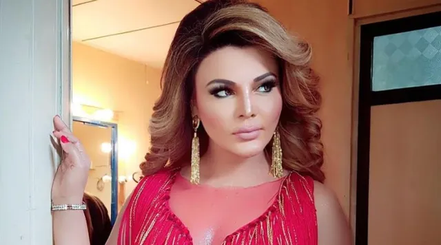 ମୁମ୍ବାଇ ପୁଲିସ ହାତରେ ବନ୍ଧା ହେଲେ ରାକ୍ଷୀ ସାୱନ୍ତ । କାରଣ ହେଉଛନ୍ତି ଶର୍ଲିନ୍ ଚୋପ୍ରା ।