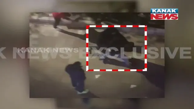 ଭୁବନେଶ୍ୱରରେ ରକ୍ତ ଚରିତ୍ର ରିଟର୍ଣ୍ଣସ: ଜନଗହଳିପୂର୍ଣ୍ଣ ଚନ୍ଦ୍ରଶେଖରପୁର ଅଂଚଳରେ ୩୦ରୁ ଅଧିକ ଯୁବକଙ୍କ ଗୁଣ୍ଡାରାଜ