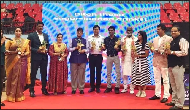 ପିଆଇଆଇ ଇଲେକ୍ଟ୍ରୋଲାଇଟ ଓଆରଏସ୍ ନିମ୍ବୁ ପାଣିର ବଜାର ପ୍ରବେଶ, କାର୍ଯ୍ୟକ୍ରମରେ ଯୋଗଦେଲେ ସମ୍ବାଦ ଗ୍ରୁପର ଅଧ୍ୟକ୍ଷ ସୌମ୍ୟରଞ୍ଜନ ପଟ୍ଟନାୟକ