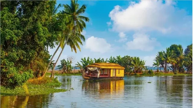 ବୁଲାବୁଲି କରିବା ପାଇଁ ଚାହୁଁଥିବା ଲୋକଙ୍କ ପାଇଁ ଖୁସିର ଖବର, ଏହି ଯୋଜନା ଜରିଆରେ ପର୍ଯ୍ୟଟକଙ୍କୁ ମିଳିବ ଅନେକ ସୁବିଧା ।