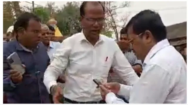 ସ୍କୁଲ କମିଟି ସଭାପତିଙ୍କୁ ବିଡିଓ କଲେ ଦୁର୍ବ୍ୟବହାର, ଭିଡିଓ ଭାଇରାଲ।