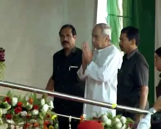 ଝାରସୁଗୁଡାରେ ହାଇଭୋଲଟେଜ୍ ପ୍ରଚାର। ପ୍ରଚାର ମଇଦାନକୁ ଓହ୍ଲାଇଲେ ନବୀନ ପଟ୍ଟନାୟକ