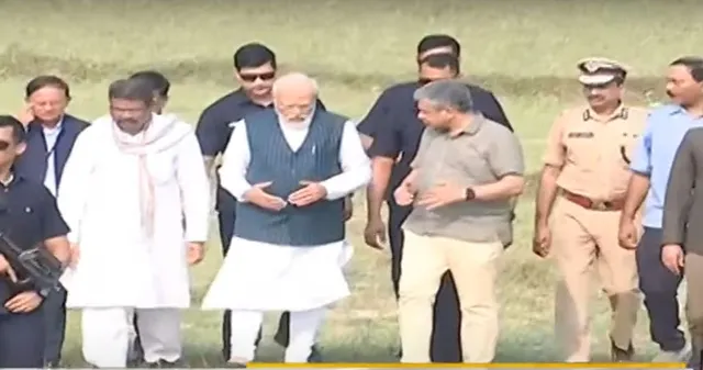 କରମଣ୍ଡଳ ଏକ୍ସପ୍ରେସ ଦୁର୍ଘଟଣା, ସ୍ଥିତିର ଅନୁଧ୍ୟାନ ପାଇଁ ବାହାନଗାରେ ପହଞ୍ଚିଲେ ପ୍ରଧାନମନ୍ତ୍ରୀ  ନରେନ୍ଦ୍ର ମୋଦୀ ।