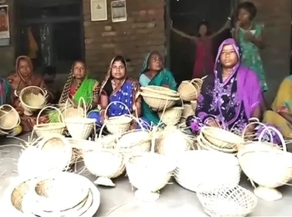 ରୋଜଗାର ଦେଉଛି ସମୁଦ୍ର ଘାସ, ବିଭିନ୍ନ ପ୍ରକାର ସାମଗ୍ରୀ ପ୍ରସ୍ତୁତ କରି ରୋଜଗାର କରୁଛନ୍ତି ମହିଳା