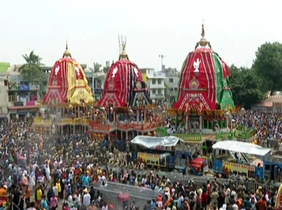 ରଥ ଉପରେ ନୀତି ବିଳମ୍ବ : ଏ ଯାଏଁ ଉପାସରେ ମହାପ୍ରଭୁ; ସମନ୍ୱୟ ଅଭାବରୁ ନୀତି ବିଳମ୍ବ ହେଉଥିବା ଅଭିଯୋଗ