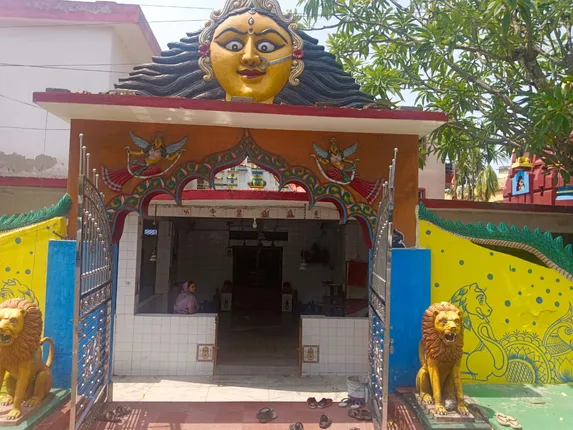 ମନ୍ଦିରରେ କଳା କନା ବୁଲାଇଲେ ଚୋର : ପାଖାପାଖି ୫ ଲକ୍ଷ ଟଙ୍କାର ଠାକୁରଙ୍କ ଗହଣା ଲୁଟି ନେଲେ ଦୁର୍ବୃତ୍ତ