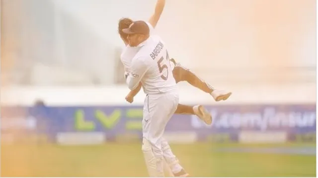 ଆସେସ ସିରିଜ ବେଳେ ଲର୍ଡସରେ ହଙ୍ଗାମା, ପିଚ୍ ଖରାପ କରିବା ପାଇଁ ପଡିଆରେ ପହଞ୍ଚିଲା ପ୍ରଦର୍ଶନକାରୀ