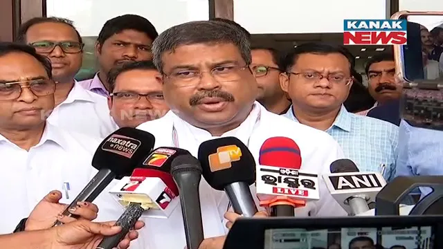 ଭୁବନେଶ୍ୱର ଏମ୍ସରେ କେନ୍ଦ୍ରମନ୍ତ୍ରୀ ଧର୍ମେନ୍ଦ୍ର ପ୍ରଧାନ। କହିଲେ, ଟ୍ରେନ ଦୁର୍ଘଟଣାରେ ଚିହ୍ନଟ ହୋଇପାରୁନଥିବା ମୃତଦେହର କରାଯିବ ଡିଏନଏ ଟେଷ୍ଟ