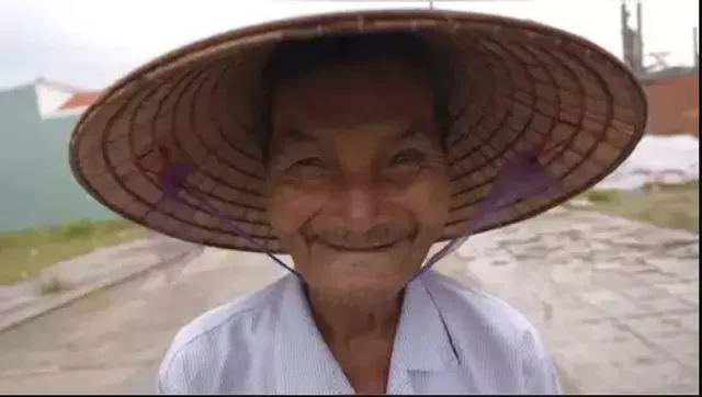 ୬୦ବର୍ଷ ହେବ ଶୋଇନାହାନ୍ତି ଏହି ୮୦ବର୍ଷିୟ ବୃଦ୍ଧ । ଡାକ୍ତର ବି ଜାଣିପାରୁନାହାନ୍ତି ଏହା ପଛର କାରଣ