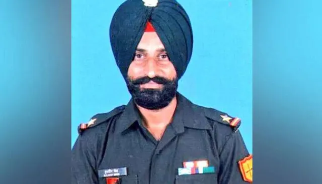 ଆକସ୍ମିକ ବନ୍ୟାରେ ଭାସିଯାଇ ପୁଞ୍ଚ୍‌ରେ ୨ ଯବାନ ସହିଦ