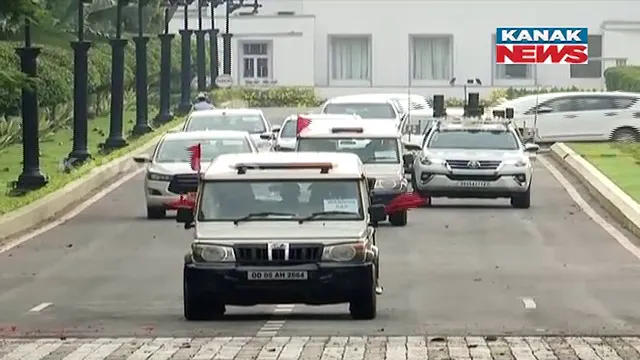 ଶେଷ ହେଲା ରାଷ୍ଟ୍ରପତିଙ୍କ ତିନିଦିନିଆ ଓଡିଶା ଗସ୍ତ, ବାୟୁସେନା ବିମାନରେ ଦିଲ୍ଲୀ ଫେରିଗଲେ ମହାମହିମ