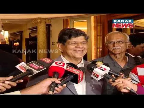 ‘ସମ୍ବାଦ’ର ଆଲେଖ୍ୟକୁ ନେଇ ଚର୍ଚ୍ଚା ଜାରି । ସମାଲୋଚକଙ୍କୁ କଡ଼ା ଜବାବ ଦେଲେ ସୌମ୍ୟ ରଞ୍ଜନ ପଟ୍ଟନାୟକ