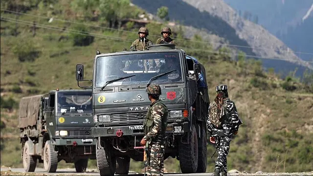 ଜମ୍ମୁକଶ୍ମୀର ଅନନ୍ତନାଗରେ ୫ଦିନ ହେଲା ଜାରି ରହିଛି ସର୍ଚ୍ଚ ଅପରେସନ । ପାହାଡ଼ ଉପର ଗୁମ୍ପା ଭିତରେ ଲୁଚିଛନ୍ତି ୨ଆତଙ୍କାବାଦୀ