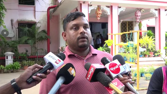 କ୍ୟାପିଟାଲ ହସ୍ପିଟାଲରେ ଶିଶୁ ଅଦଳବଦଳ ଅଭିଯୋଗ : ସନ୍ତାନ ପ୍ରସବ ପରେ ପୁଅ ବଦଳରେ ଦେଲେ ଝିଅ