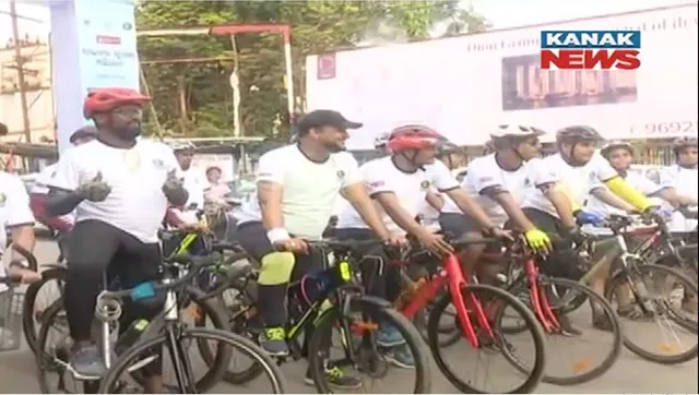 ସାଇବର ସଚେତନତା ପାଇଁ ସାଇକେଲ ରାଲି । କମିଶନରେଟ ପୋଲିସର ନିଆରା ପଦକ୍ଷେପ