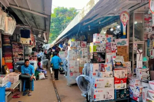 କାଲିଠୁ ଖୋଲିବ ୟୁନିଟ୍-୧ ହାଟ । ବିଏମସି ସହ ଆଲୋଚନା ପରେ ବ୍ୟବସାୟୀ ସଂଘର ନିଷ୍ପତ୍ତି । 