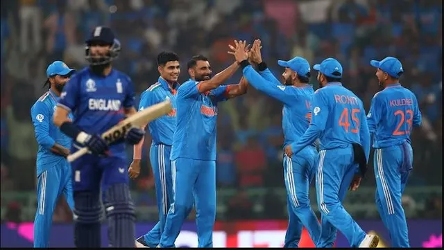 ଲଗାତର ଷଷ୍ଠ ବିଜୟ ସହ ଚଳିତ ବିଶ୍ୱକପ ସେମିଫାଇନାଲ ଦ୍ୱାର ଦେଶରେ ଭାରତ । ଇଂଲଣ୍ଡକୁ ୧୦୦ ରନରେ ହରାଇଲା ରୋହିତ ବାହିନୀ 