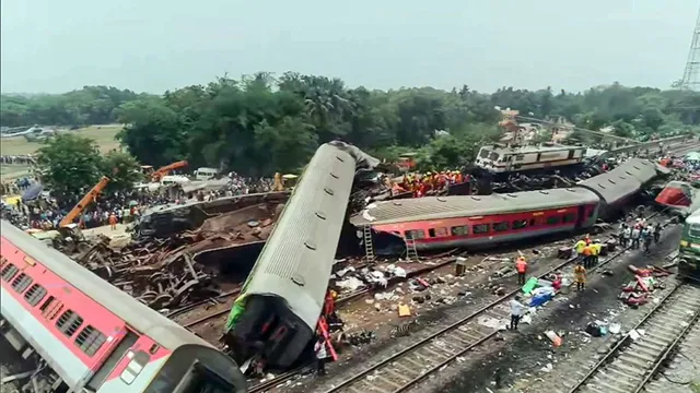 ବାହାନଗା ଦୁର୍ଘଟଣାର ୨୮ ଅଚିହ୍ନା ମୃତଦେହର ହେବ ଅନ୍ତିମ ସଂସ୍କାର । ମୃତକଙ୍କ ପରିଚୟ ନମିଳିବାରୁ ଏମ୍ସରେ ମୃତଦେହର ଡିସପୋଜ୍ ପ୍ରକ୍ରିୟା ଆରମ୍ଭ