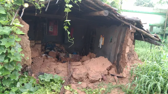 ଘର କାନ୍ଥ ଭୁଶୁଡି ଜଣଙ୍କର ମୃତ୍ୟୁ : ବାପାଙ୍କ ମୃତ୍ୟୁ ହୋଇଥିବା ବେଳେ ଅଳ୍ପରେ ବର୍ତ୍ତିଗଲା ପୁଅ