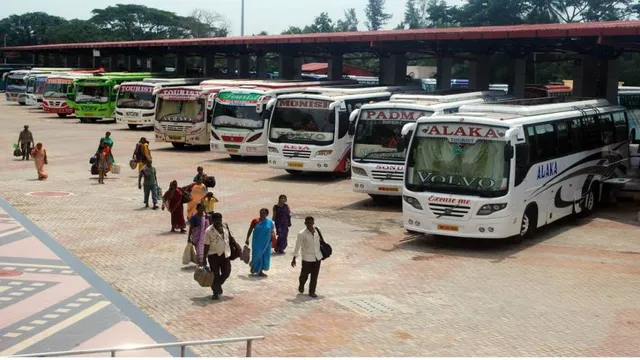 ରାଜ୍ୟରେ ଗଡ଼ୁନି ଘରୋଇ ବସ୍ : ଅନିର୍ଦ୍ଦିଷ୍ଟ କାଳ ପାଇଁ ଧର୍ମଘଟ; ଏପଟେ ଧର୍ମଘଟରେ ସାମିଲ ହୋଇନି ବାଲେଶ୍ୱର ସଂଘ