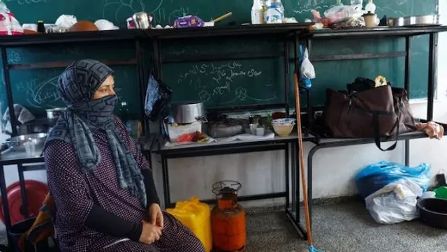 ଯୁଦ୍ଧଭୂମିର ଗର୍ଭବତୀ ମହିଳା : ଗର୍ଭଯନ୍ତ୍ରଣାରେ ଛଟପଟ ପ୍ରସୂତି ମହିଳା, ହୋଇପାରୁନି ଚିକିତ୍ସା